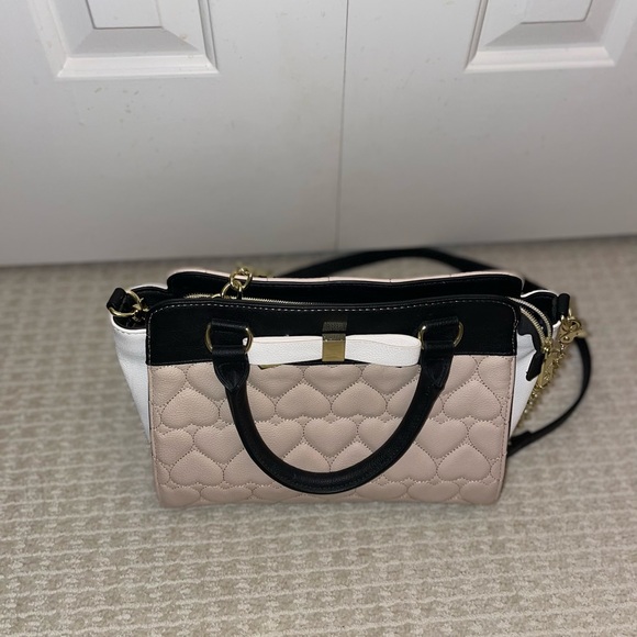 Betsy Johnson purse 
Light pink and black. - Picture 2 of 6